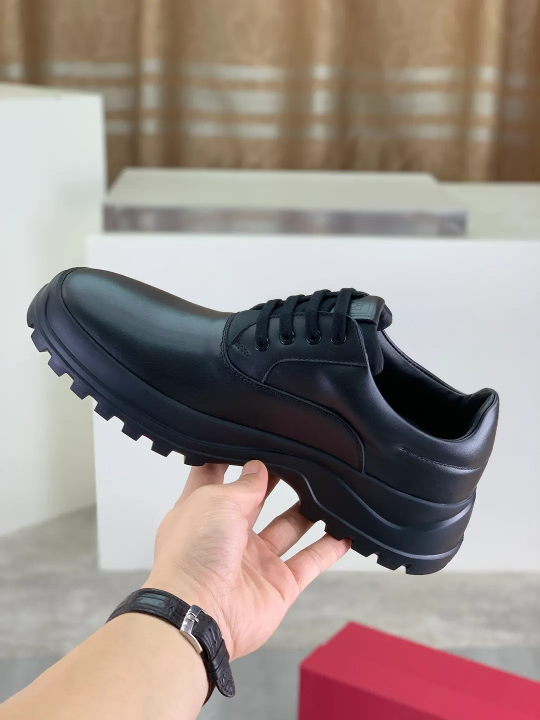 Men's men's shoes💰P640💰【New style】High quality water-dyed cowhide 🆘【Salvatore Ferragamo】Ferragamo's latest casual business leather shoes for men! Listed simultaneously! The fabric is made of specially imported original calfskin, and the interior is made of imported water-dyed cowhide. It is absolutely luxurious and leads the fashion trend. High-end foam outsole, matching sizes: 38-44 (45 and 46 can be customized) 4️⃣ colors available
